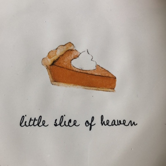 Rae Dunn LITTLE SLICE OF HEAVEN pie plate - Picture 2 of 7